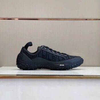 B28 Low-Top Sneaker Black Dior Oblique Jacquard And Rubber - Cdo045