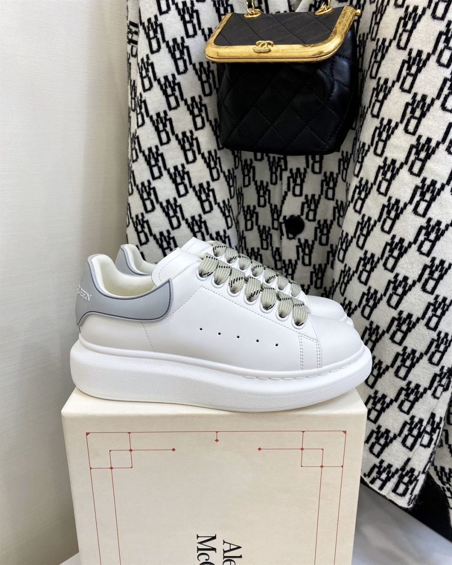 Alexander Mcqueen Oversized Grey Sneaker - Am023