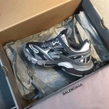 Balenciaga Track 2 Sneakers In Black And Grey - Bb060
