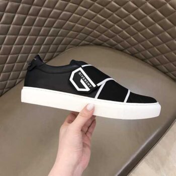 Givenchy Elasticated Logo Strap Sneakers - G09V
