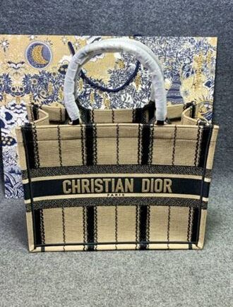Dior Tote Bags 308