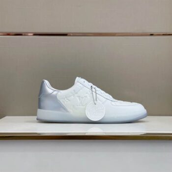 Louis Vuitton Rivoli Sneakers - LSVT138