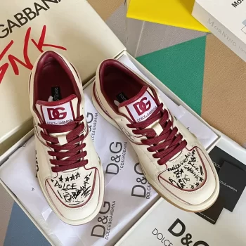 D&G Cano Baixo New Roman in White and Red- DG284