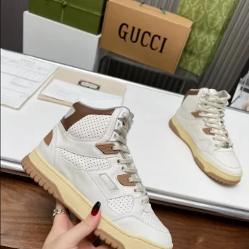Gucci High Top Distressed Effect Sneaker - GCC194
