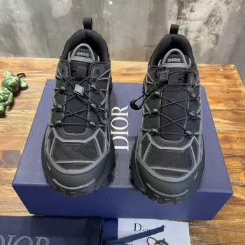 B31 Runner Sneaker Black Technical Mesh and Anthracite Gray Rubber with Warped Cannage Motif - CDO102