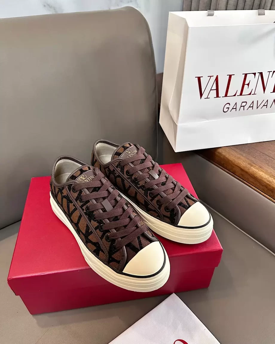 Valentino Garavani Toile Iconographe Totaloop Low Top Sneakers in FondantBlack - VLS074