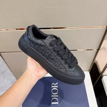 B33 Sneaker Black Grained Calfskin and Black Dior Gravity Leather - CDO139