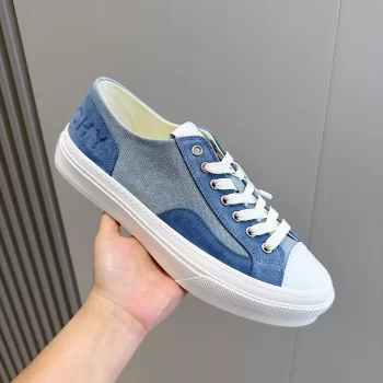 Givenchy City Sneakers in Canvas and Suede Sky Blue - G54V